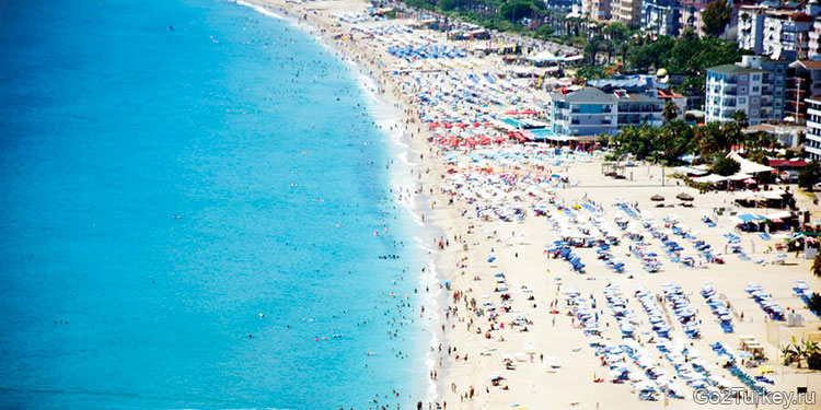 Июль – самый жаркий месяц и пик курортного сезона в Турции