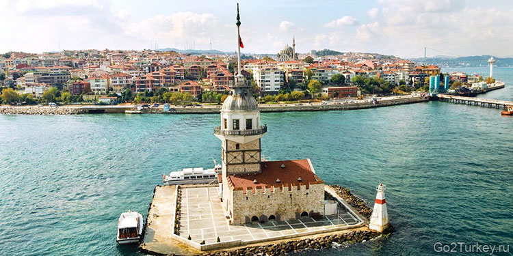 Девичья башня – еще одна известная достопримечательность Стамбула