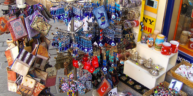 Простые и дешевые сувениры и подарки в Турции