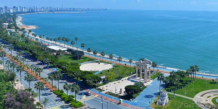 Мерсин (Mersin) — город, расположенный на юго-востоке Турции, на берегу Средиземного моря в Мерсинском заливе