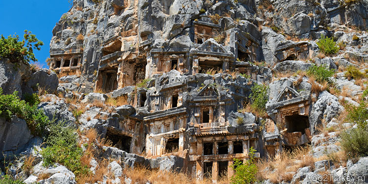 Руины древнего города Мира (Демре)