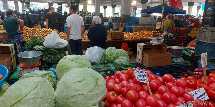 Турецкий овощной рынок